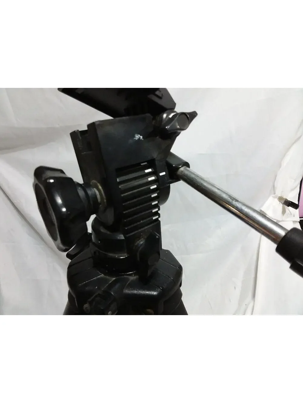 Velbon DV-40 Tripod Multi-Level Camera Video Stand Adjustable Lightweight